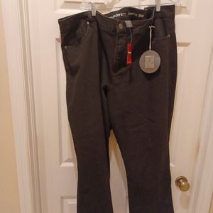 BNWT Trendy Avenue Black Plus Petite Jeans Size 26w